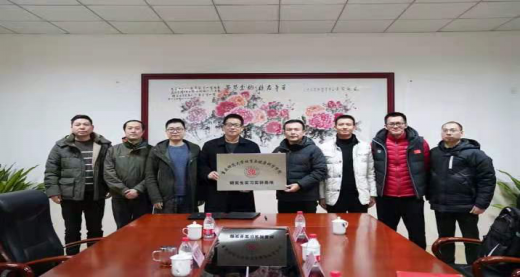 https://tky.cqnu.edu.cn/images/20/12/22/1y4e1kgy30/hdv1_vsbF99635.png